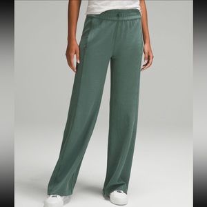 Ribbed Softstreme Mid-Rise Pant 32.5" - Dark Forest